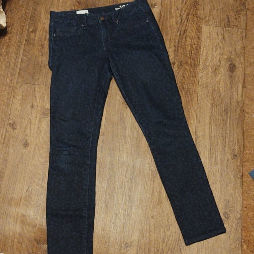 ‎Leopard print jeans by Gap